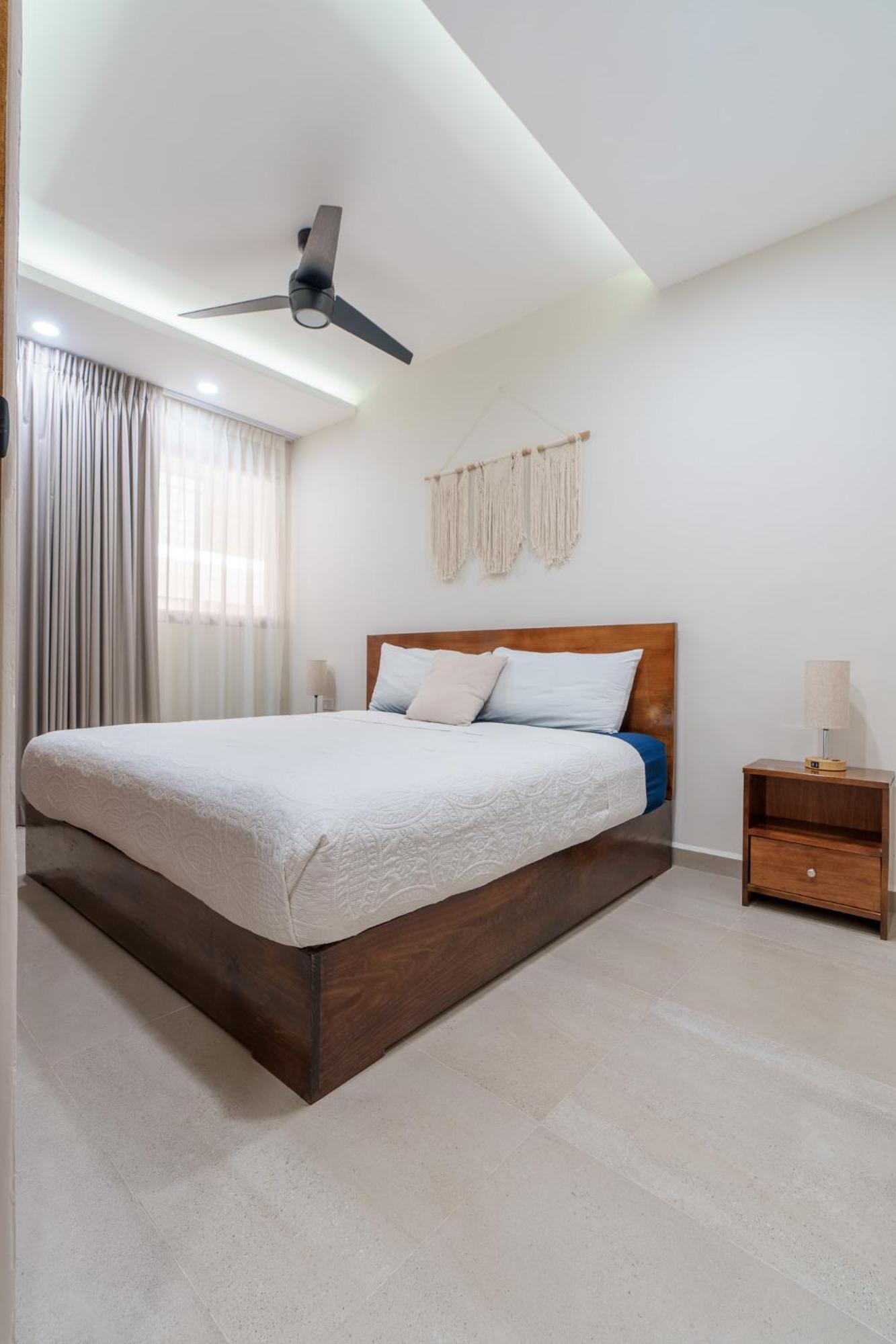 Downtown Penthouse With Private Pool, Rooftop Pool And Gym, Short Distance From Beaches, Restaurants & Nightlife Apartment *