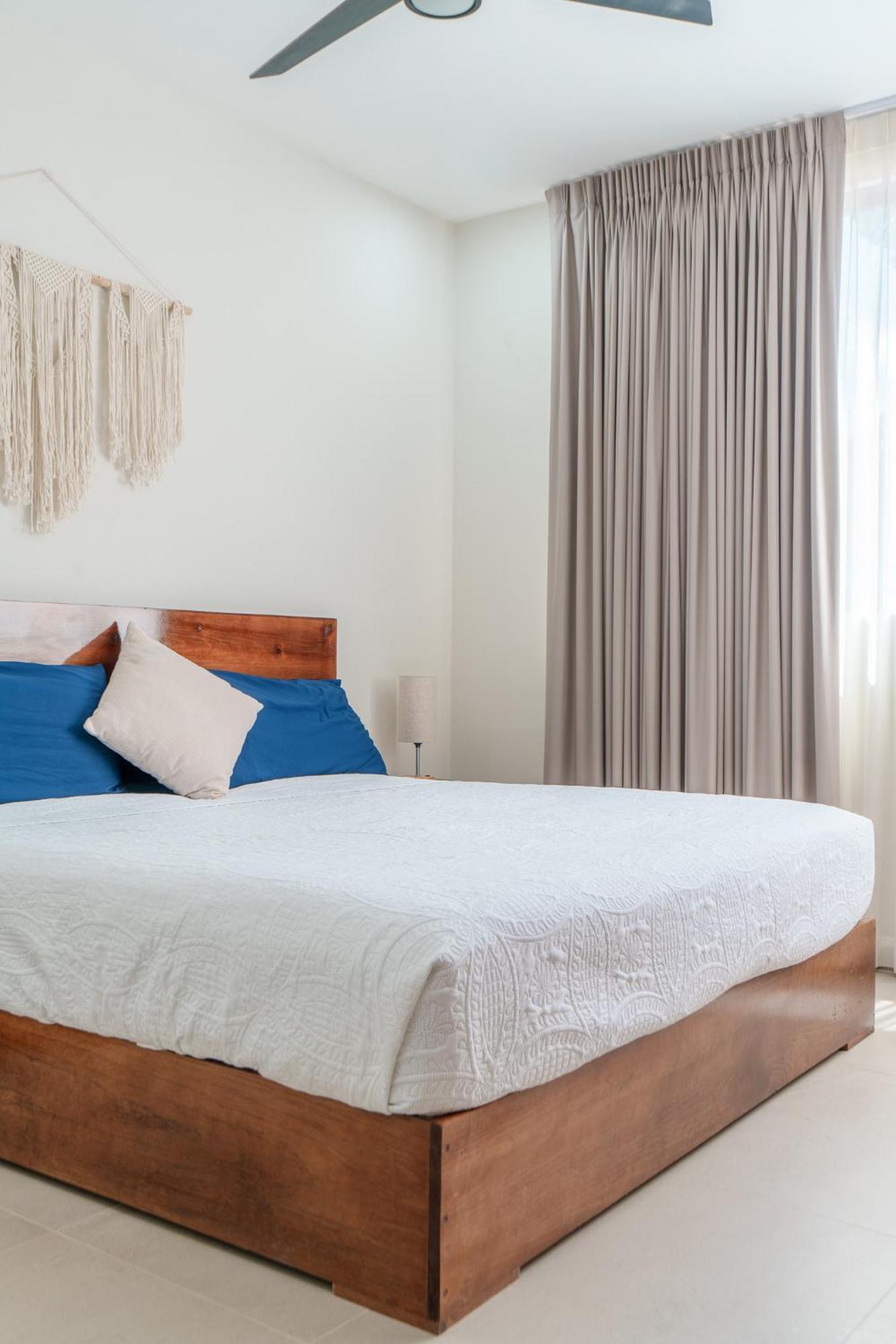 Downtown Penthouse With Private Pool, Rooftop Pool And Gym, Short Distance From Beaches, Restaurants & Nightlife Apartment *
